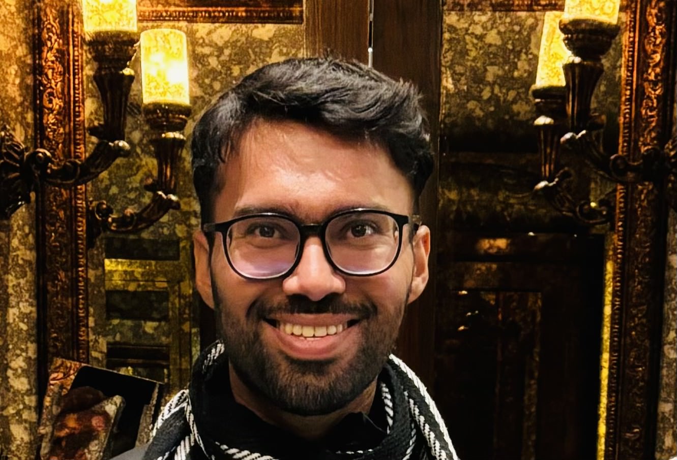 Omprakash Senior Front-end Lead at DappLooker